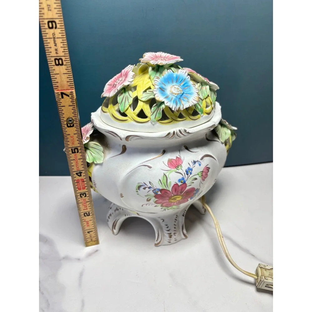 Vintage Italian Capodimonte Style Porcelain Floral Accent Lamp Hand Painted